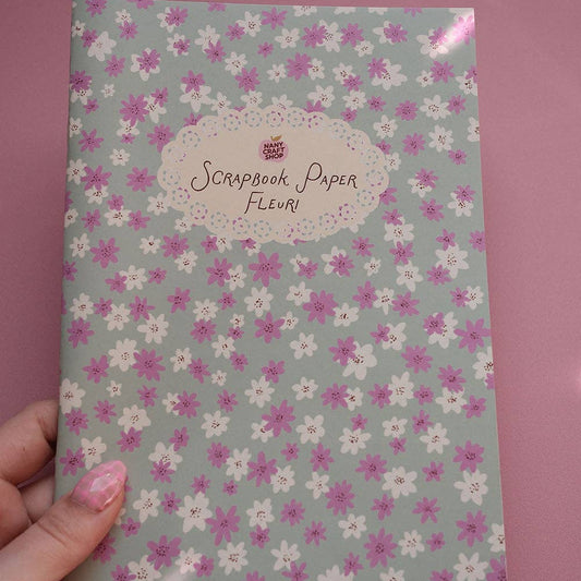 Scrapbook paper fleuri