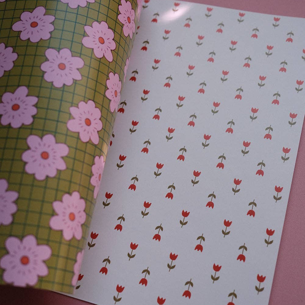 Scrapbook paper fleuri